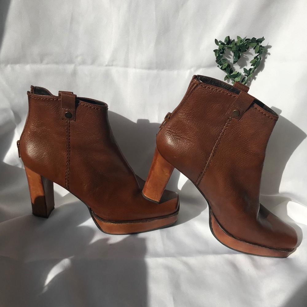 Stuart Weitzman ankle boots - Picture 1 of 15